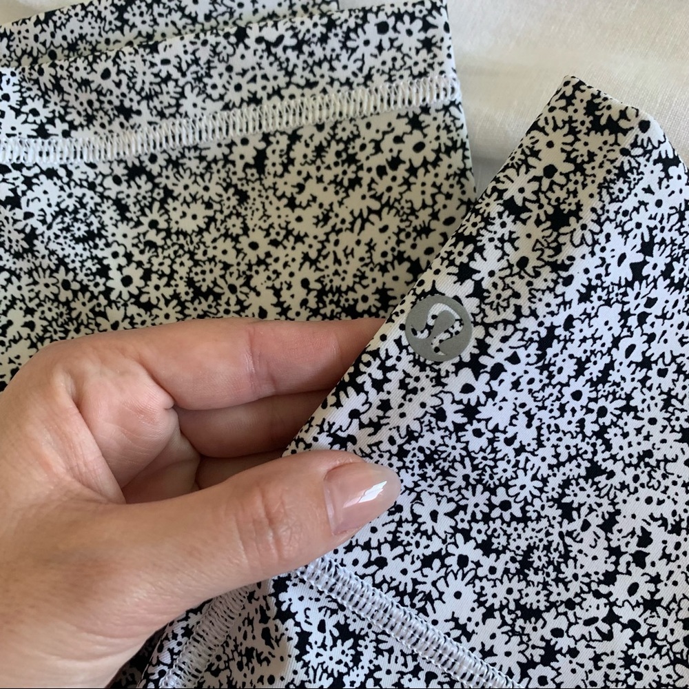 LULULEMON Ditsy Daisy Wunder Under HR Crop Leggings